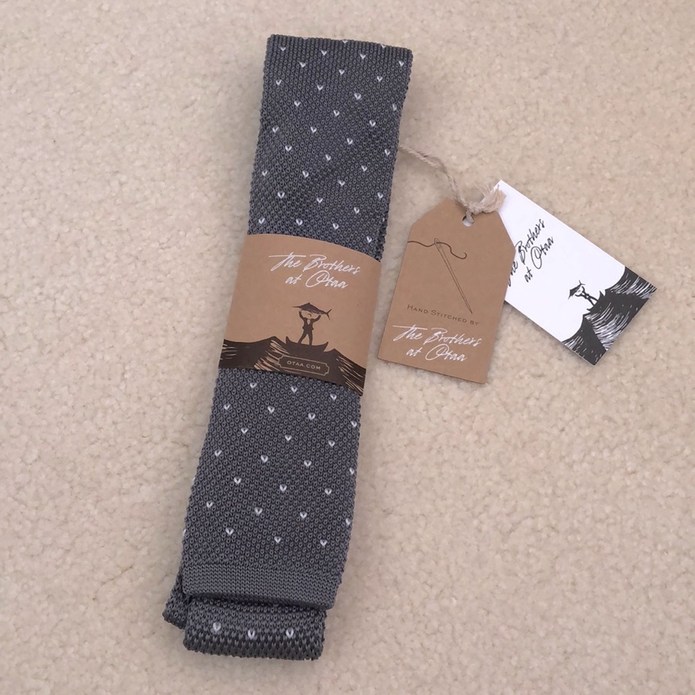 Hand stitched knitted tie